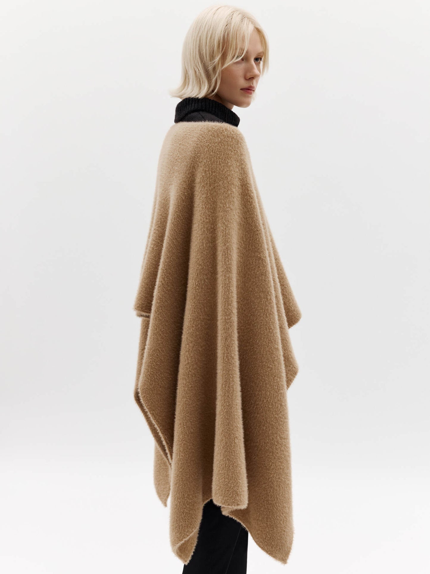 Aura Knit Convertible Shawl-Stole