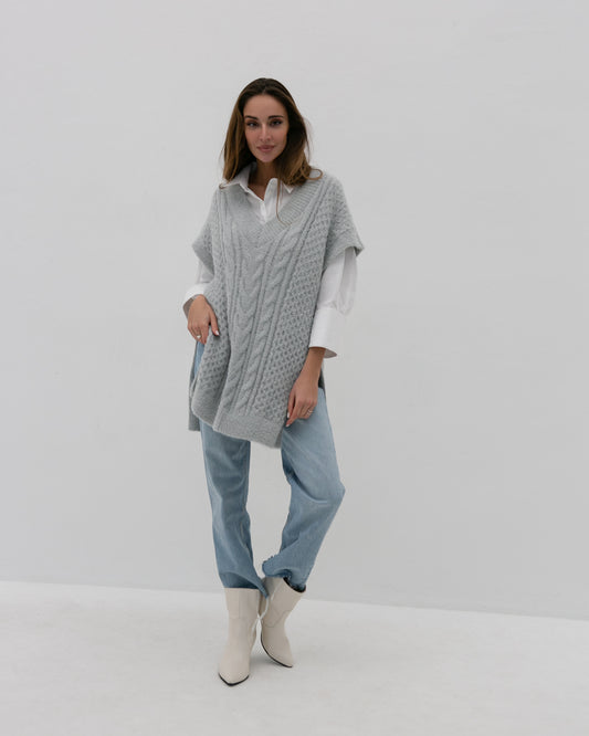 Longline Vest From Fluffy Yarn