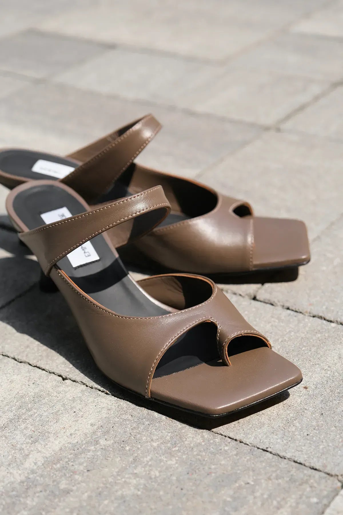 Heeled Strappy Mid Sandal Heeled Mules In Blackules Michelle