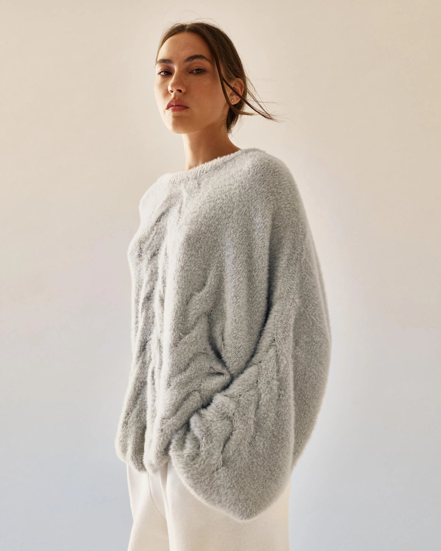Oversized Sweater in Soft Fluffy Yarn Aria Grey