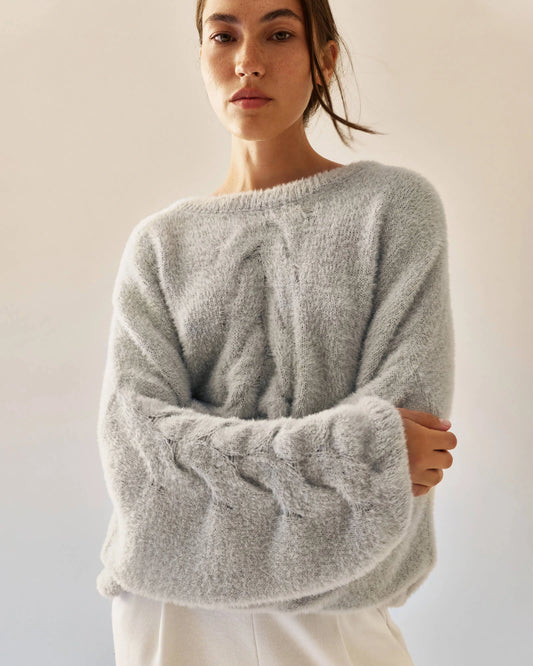 Oversized Sweater in Soft Fluffy Yarn Aria Grey