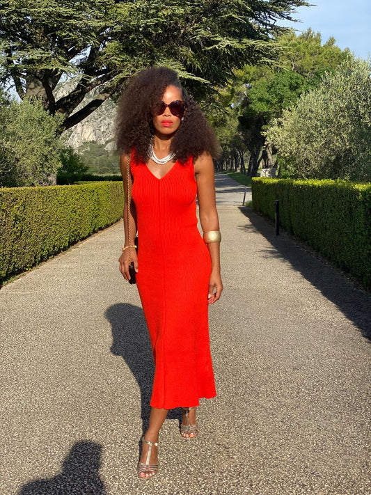 V-neck Ribbed Knitted Dress Lilia Red