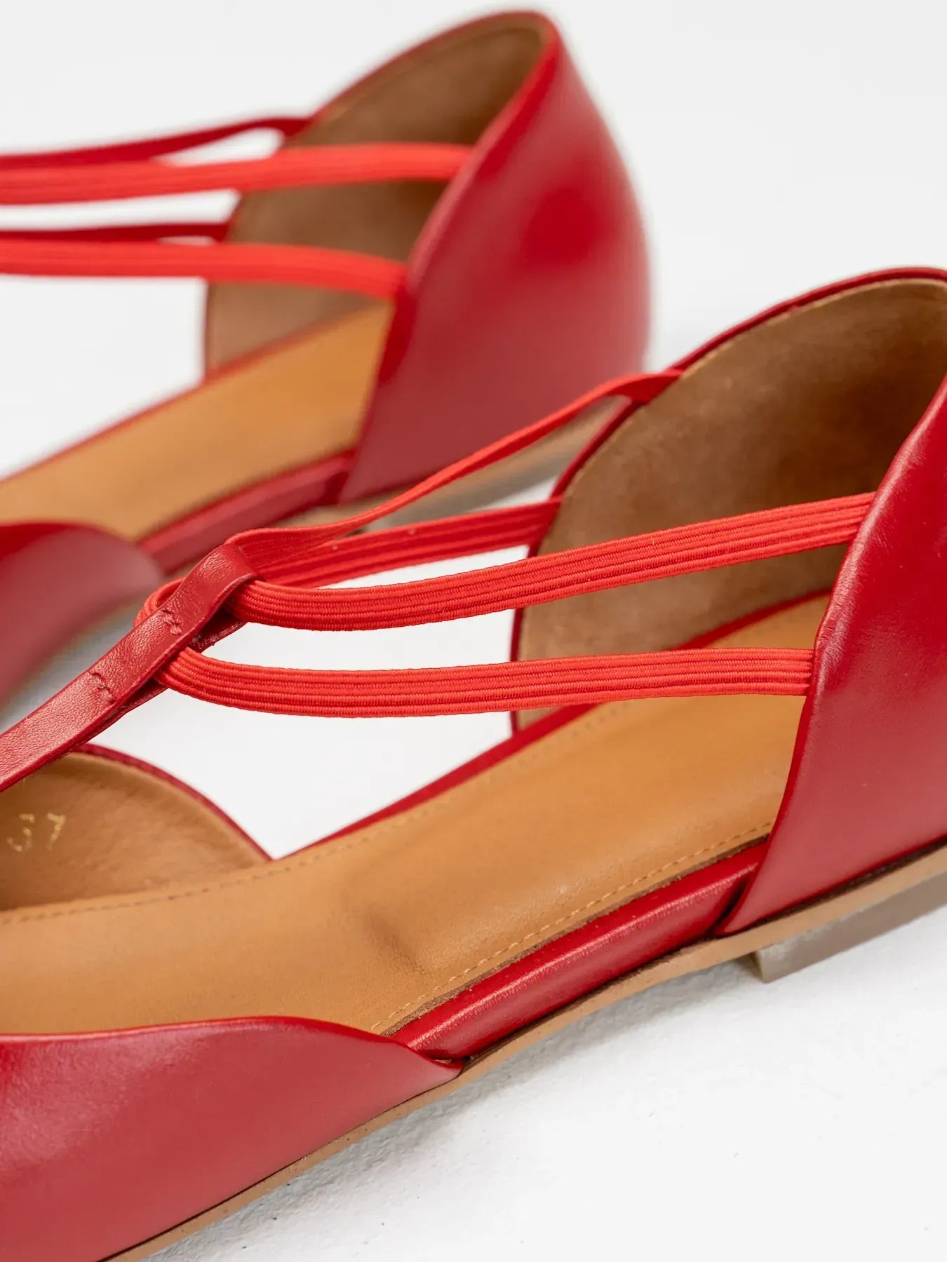 Leather Flat Ballet With Straps Bluzz