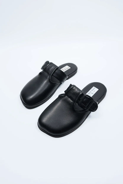 GRAIN Leather Clogs