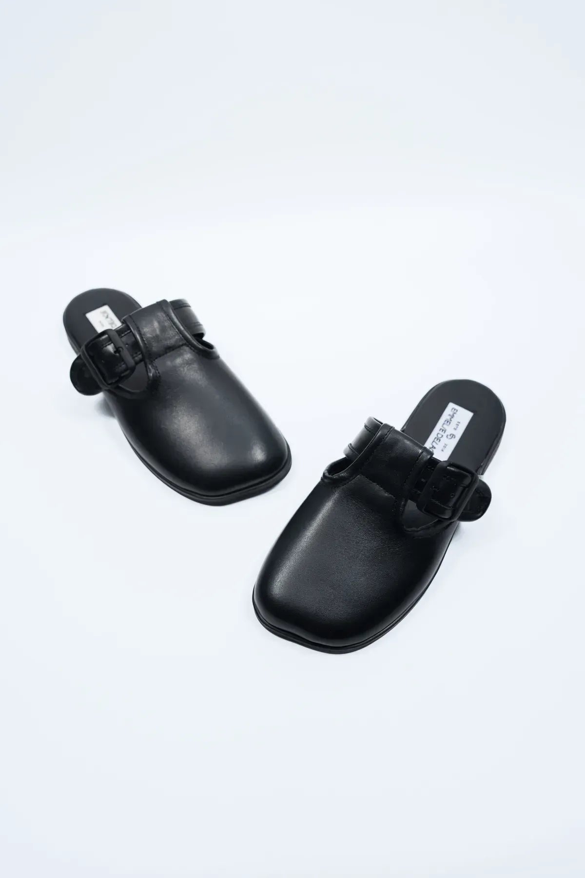GRAIN Leather Clogs