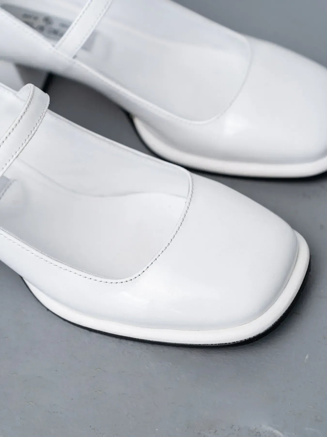 Strappy Block Heel Court Shoes Patricia