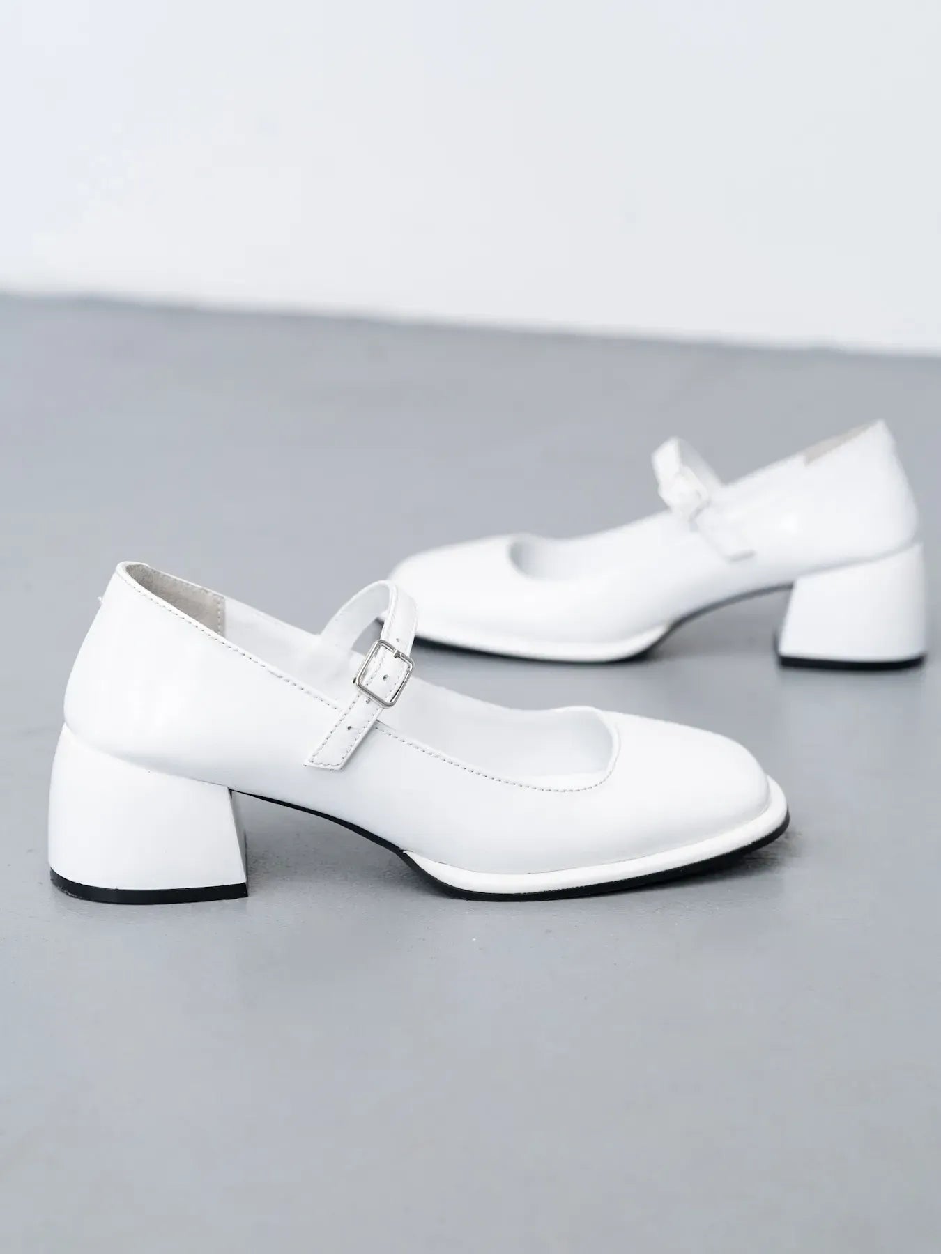 Strappy Block Heel Court Shoes Patricia
